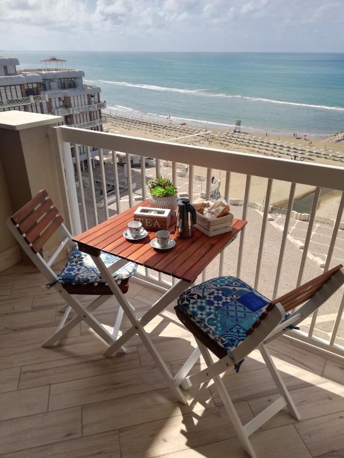 La Terrazza Sul Tirreno Apartment เน็ตตูโน ภายนอก รูปภาพ