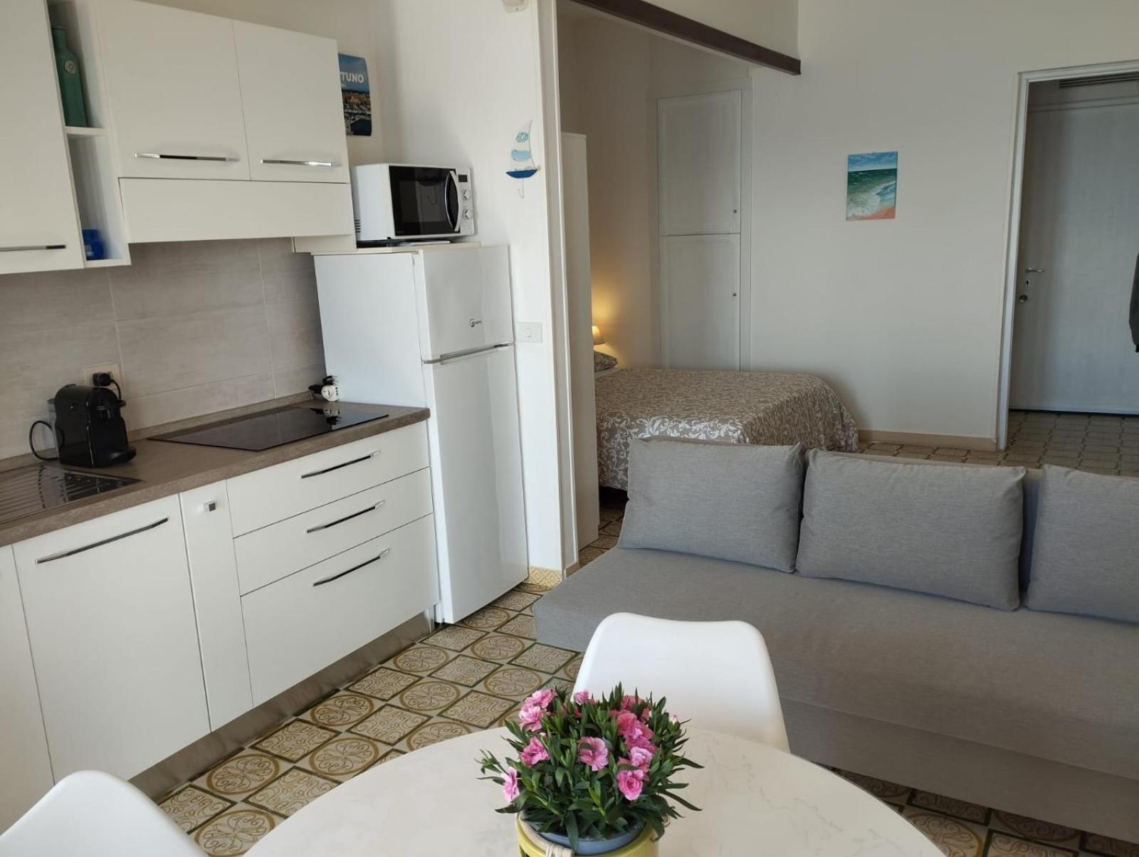 La Terrazza Sul Tirreno Apartment เน็ตตูโน ภายนอก รูปภาพ